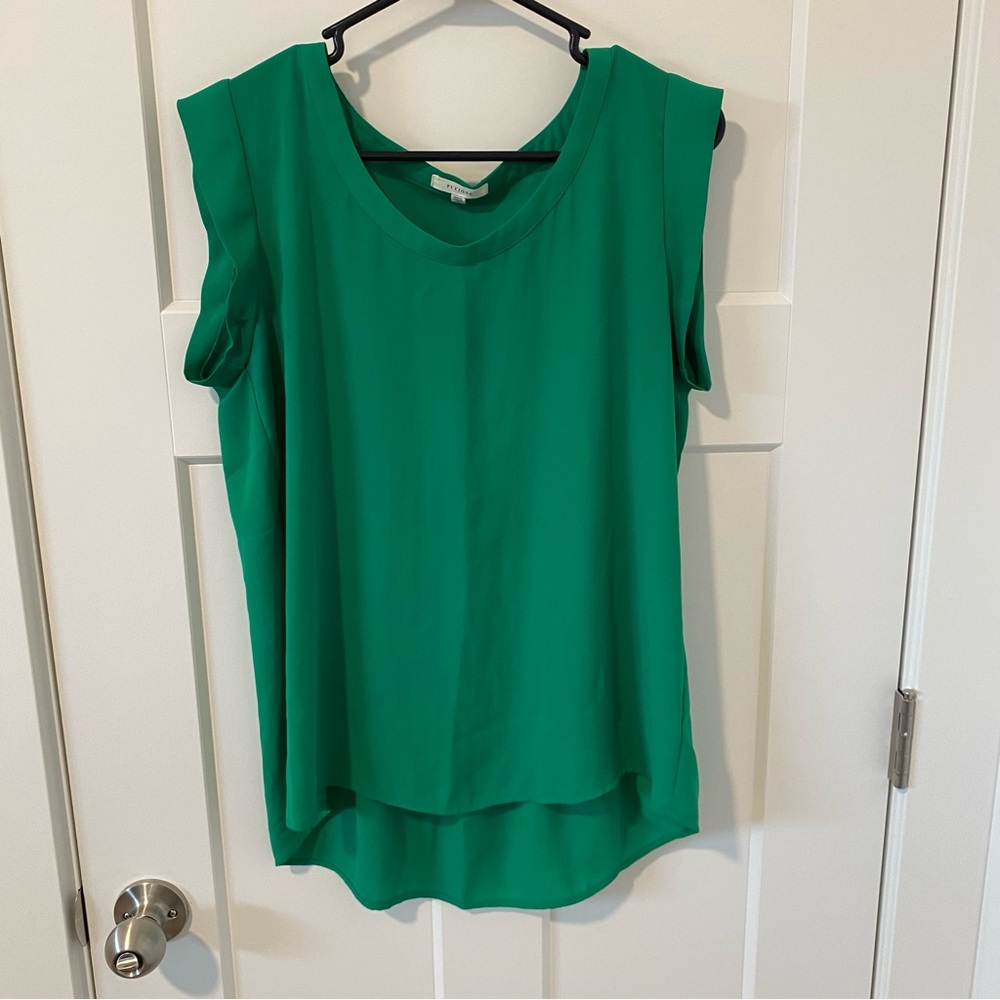 Pleione green Flowy top size M